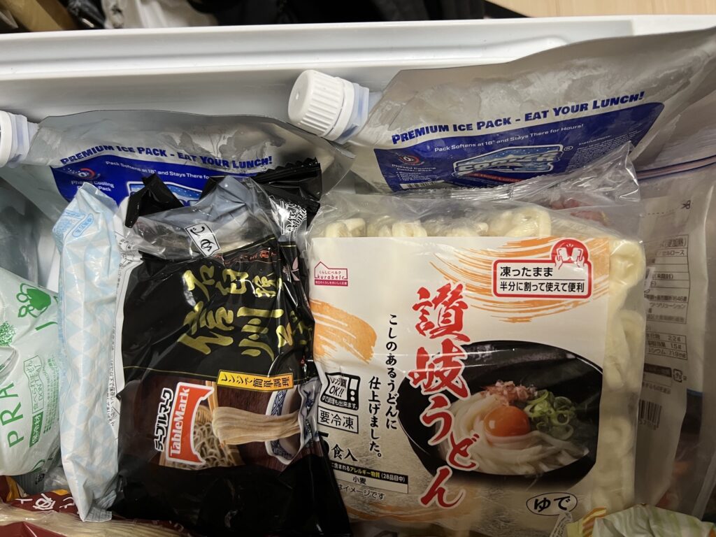冷蔵庫の隙間に入れやすい!
